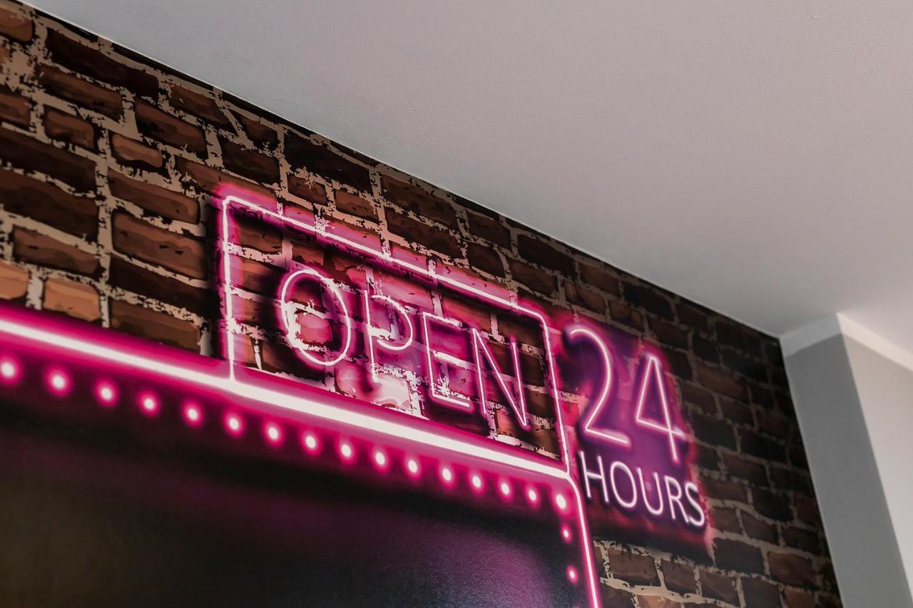 Apartamento #Partyhouse Poznan Wilda Exterior foto